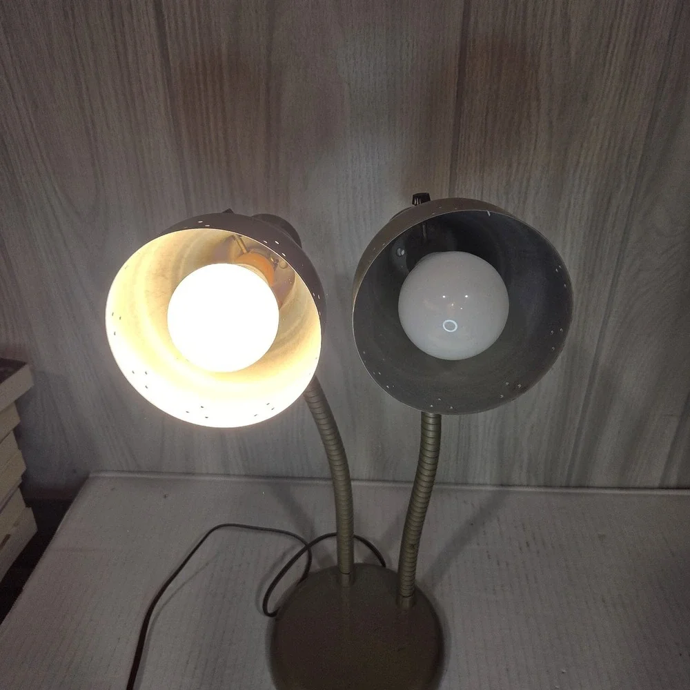 Vtg Double Gooseneck Desk Lamp Metal BULLET Shades Moderne Lamp 80s